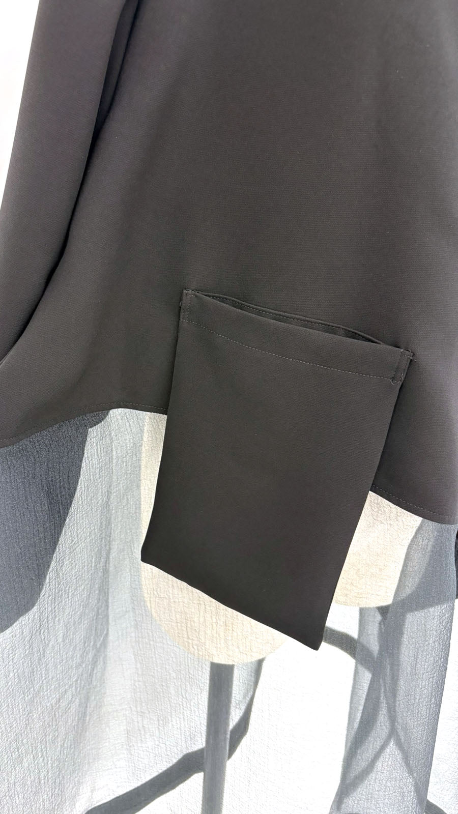 【WEB展 2027年1月予約商品】クロスジョーゼット チュニックブラウス ブラックフォーマル 日本製（057-4957）