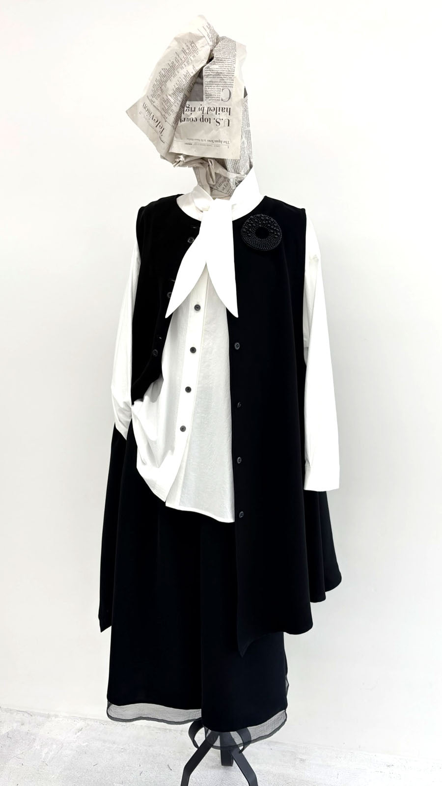 【WEB展 2027年1月予約商品】クロスジョーゼット 2WAYロングベスト ブラックフォーマル 日本製（057-5115）