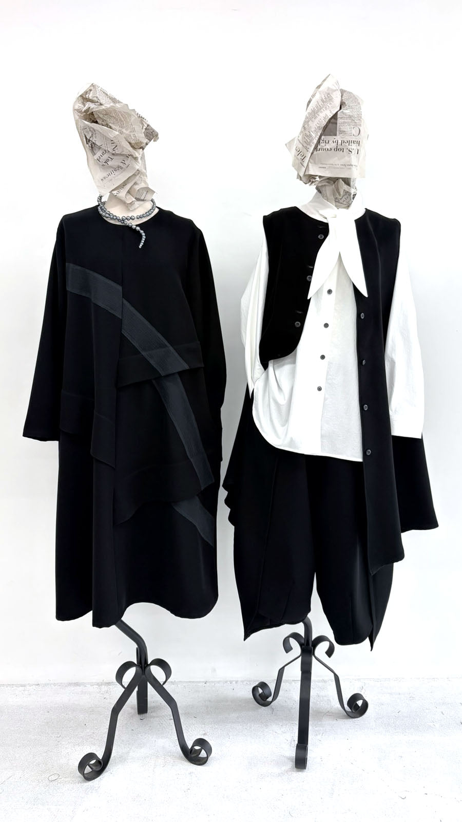 【WEB展 2027年1月予約商品】クロスジョーゼット 2WAYロングベスト ブラックフォーマル 日本製（057-5115）