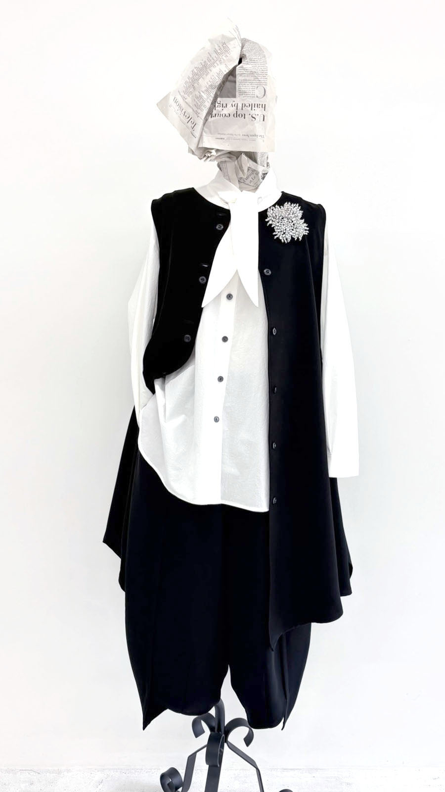 【WEB展 2027年1月予約商品】クロスジョーゼット 2WAYロングベスト ブラックフォーマル 日本製（057-5115）