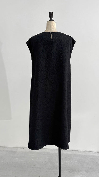 凹凸素材 ジャガード フレンチスリーブAラインワンピース 日本製(057-4982)