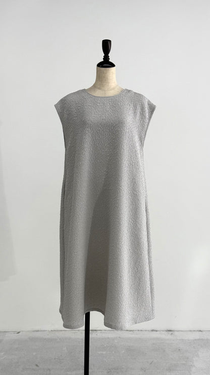 凹凸素材 ジャガード フレンチスリーブAラインワンピース 日本製(057-4982)