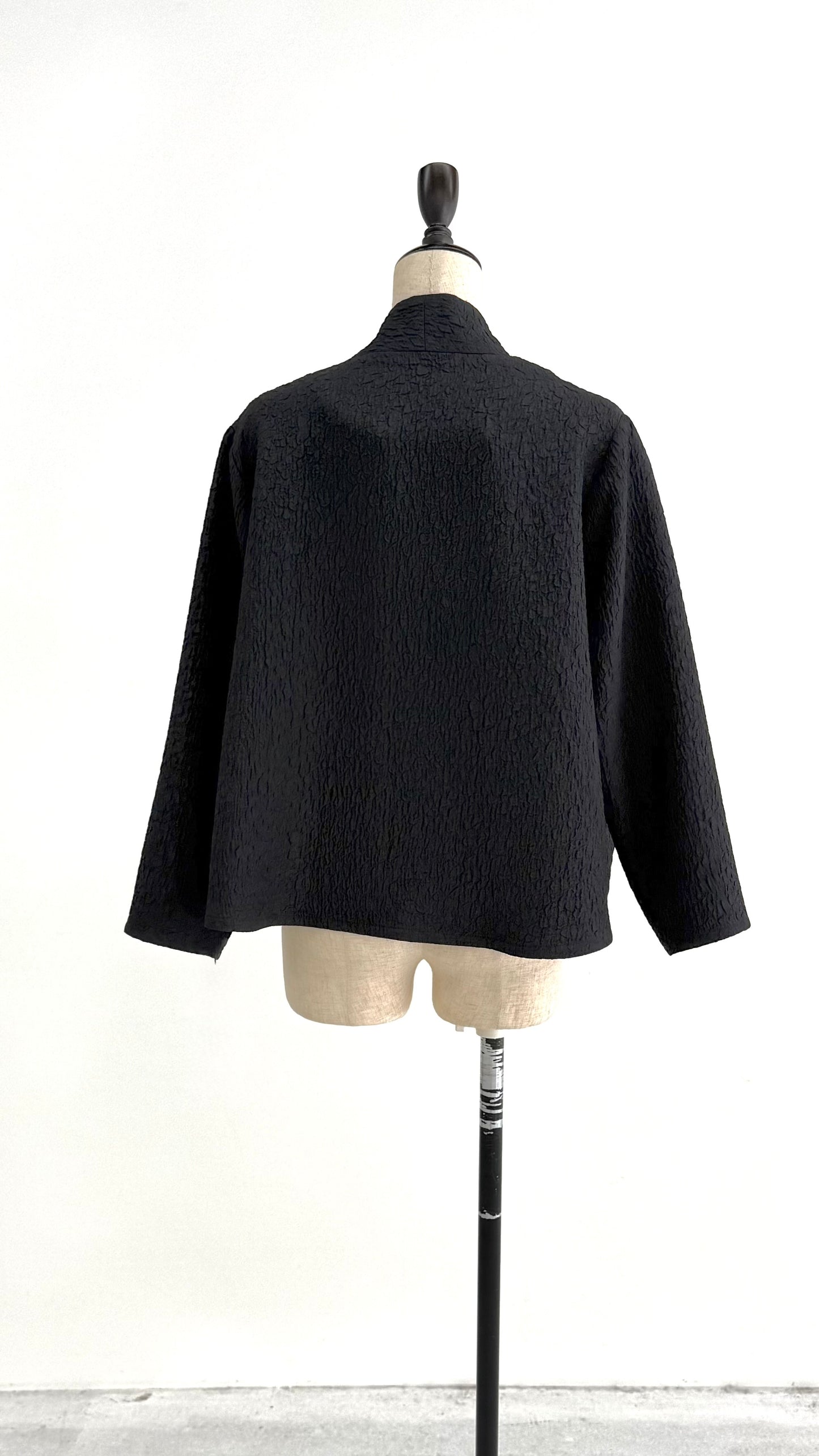 凹凸素材 ジャガード ノーカラージャケット 日本製(057-4981)