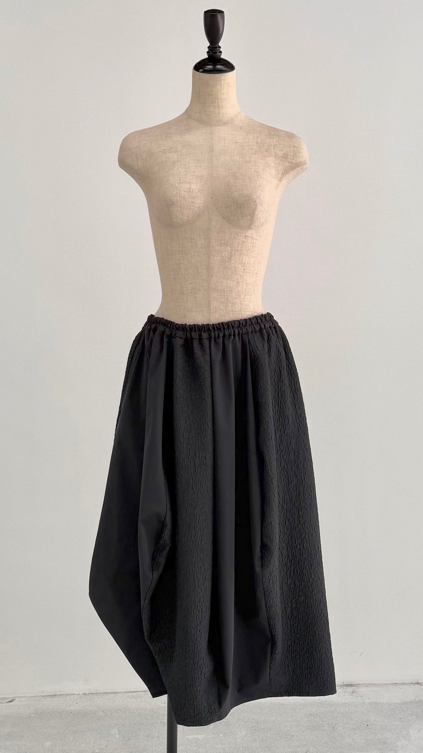 ソロテックストレッチバルーンスカート 日本製(057-4980)