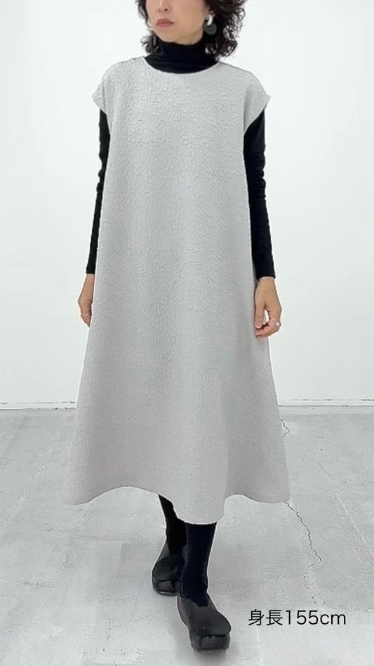 凹凸素材 ジャガード フレンチスリーブAラインワンピース 日本製(057-4982)