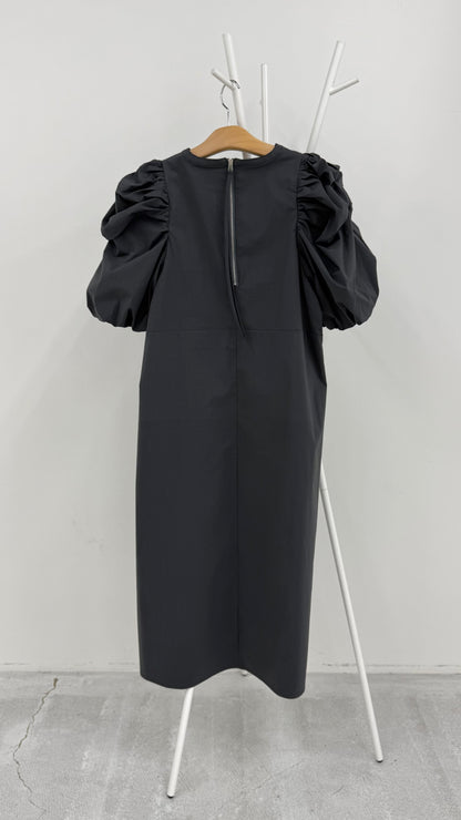 タック袖 バックジップワンピース 063-4304