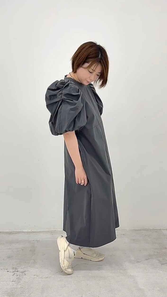 タック袖 バックジップワンピース 063-4304
